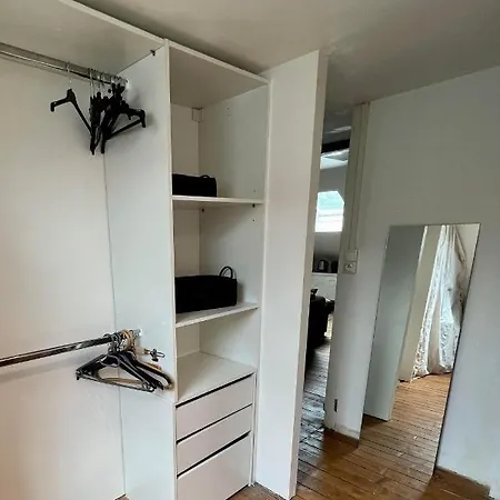Privat bolig Studio Avec Acces Jardin-terrasse Le Mans